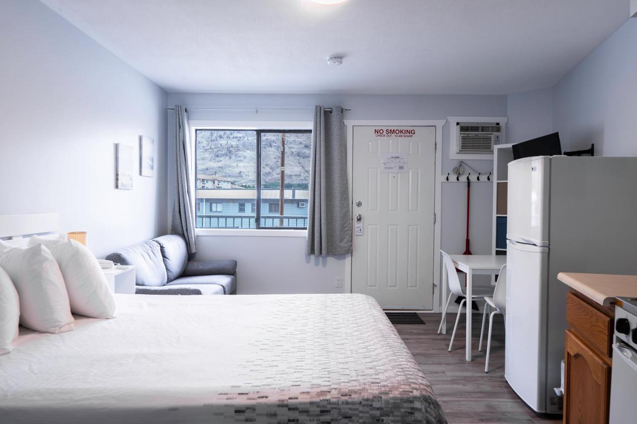 Poplars Motel On The Lake อซูยูส ภายนอก รูปภาพ